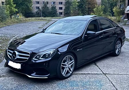 Mercedes-Benz E 500 4MATIC AMG TOP