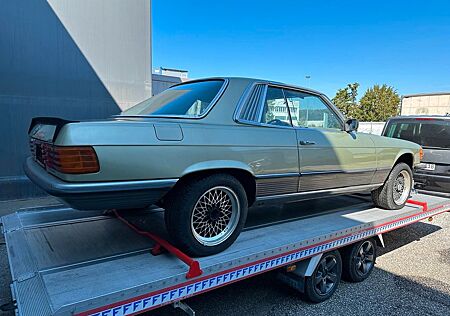 Mercedes-Benz W107 450 SLC 5.0