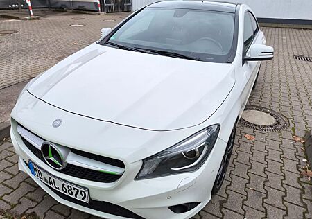 Mercedes-Benz CLA 200 Urban Urban