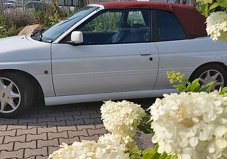 Ford Escort Hallo! Ich- 1.6 16V suche Neues zu Hause!