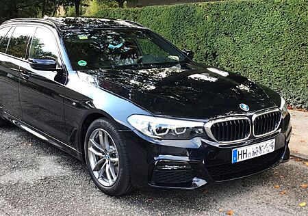 BMW 520xd Touring M-Paket Allrad Head Up Kamera, SSD