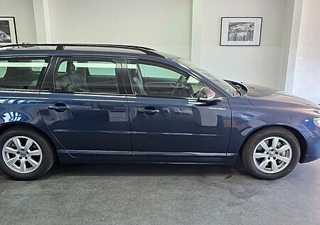 Volvo V70 D5 Black Edition Automatik AHK TÜV/neu