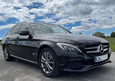 Mercedes-Benz C 220 C 220d T AVANTGARDE |Panorama|Multibeam|Garantie