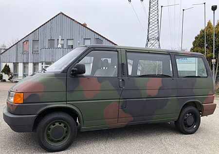 VW T4 Volkswagen 2.4D 1.Hand ex. Bundeswehr Oldtimer TÜV neu