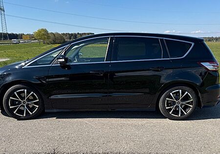 Ford S-Max 2,0 EcoBoost + 7 Sitze + Stdhzg. + AHK