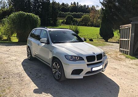 BMW X5 M E70 X5M 555PS Anhängerkupplung Leder Navi