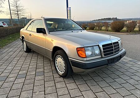 Mercedes-Benz CE 300