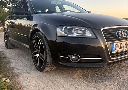 Audi A3 2.0 TDI (DPF) Ambiente Sportback / HU neu!