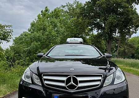 Mercedes-Benz E 250 Coupé AMG Paket