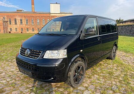 VW T5 Caravelle Volkswagen 2.5 TDI / Klima