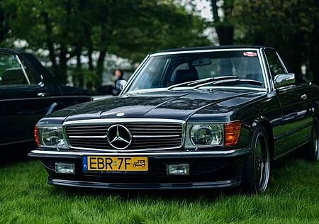 Mercedes-Benz SL 500 500 SL R107 245 PS, eur-spec, 4-person