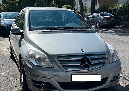 Mercedes-Benz B 160 BlueEFFICIENCY -