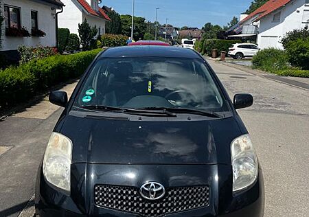 Toyota Yaris 1,0-l-VVT-i -