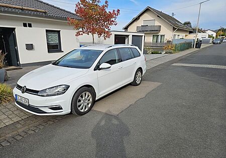 VW Golf Volkswagen 2.0 TDI Sound Variant Sound