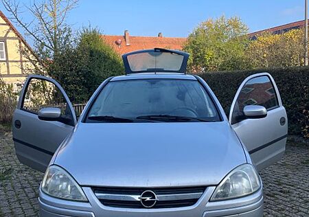 Opel Corsa 1.2 -