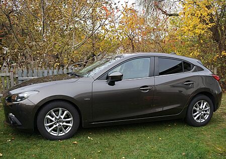 Mazda 3 2.0 SKYACTIV-G 120 Center-Line Center-Line