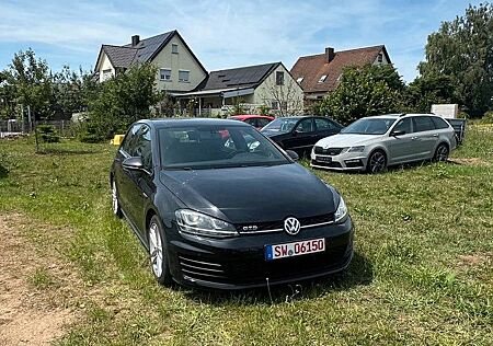 VW Golf Volkswagen VII Lim. GTD BMT