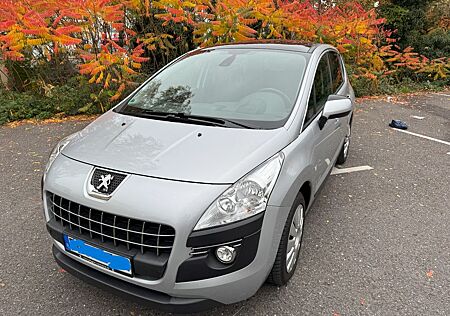 Peugeot 3008 Business-Line HDi 160 Automatik Busines...