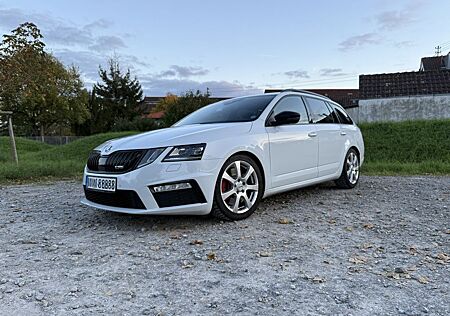 Skoda Octavia 2.0 TSI DSG RS Combi RS 245