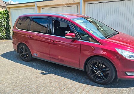 Ford Galaxy 2,0 TDCi Titaunium Automatik LED AHK