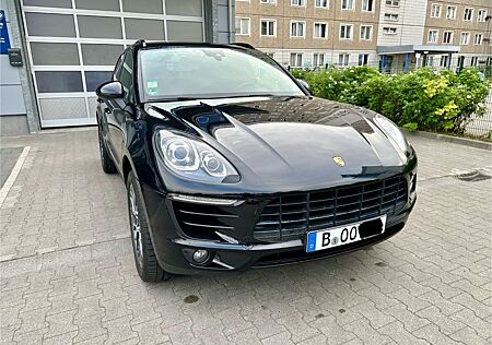 Porsche Macan S - AHK Luft CarPlay +deutsches Fahrzeug+