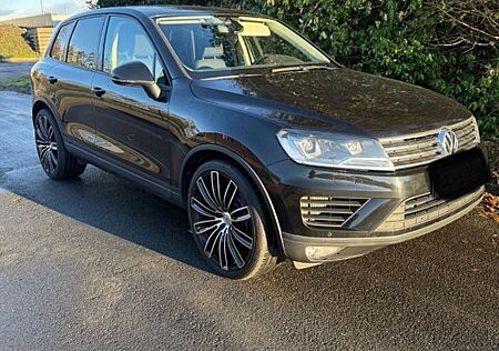 VW Touareg Volkswagen 3.0 V6 TDI 4Motion Luftfahrwerk Xenon