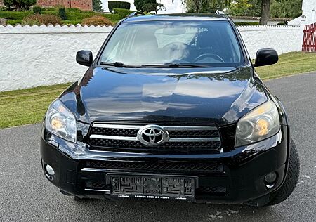 Toyota RAV 4 2.2 D-4D D-CAT VAN