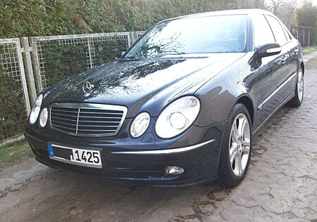 Mercedes-Benz E 280 AVANTGARDE TOP ZUSTAND !
