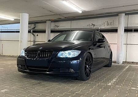 BMW 325i E90 frisch Ölwechsel große Navi