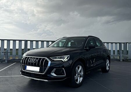 Audi Q3 35 TFSI S tronic Advanced Virtual, LED, AHK