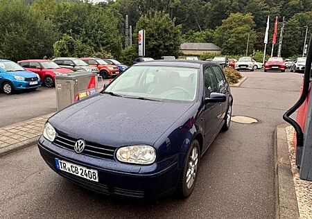 VW Golf Volkswagen 2.3 V5