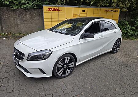Mercedes-Benz A 220 AMG NIGHT Standheizung Kamera Totewinkelas