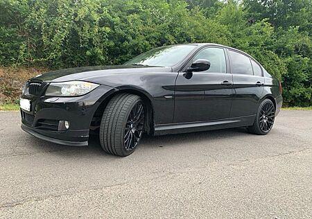 BMW 320 e90