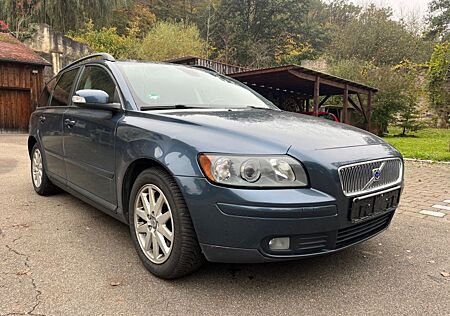 Volvo V50 Kombi 2.0 D Momentum /Klima /PDC /TÜV 08-26