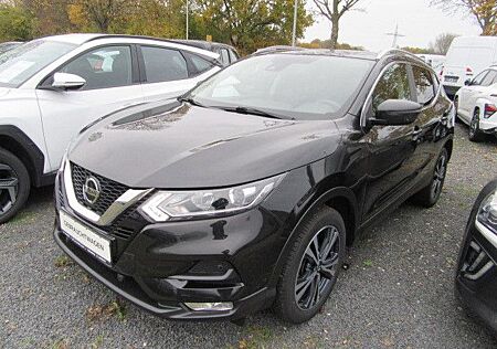 Nissan Qashqai N-Way, AHK abnehmbar, Navi