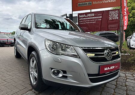 VW Tiguan Volkswagen 2.0 TSI 4Motion AHK*NAVI*KLIMA*BT*ALLWETT