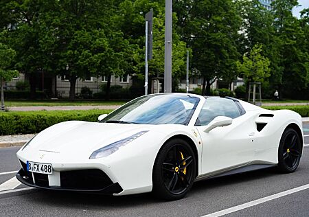 Ferrari 488 GTB 488 Spider Sound, Lift, Kamera, Scheckheft