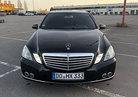 Mercedes-Benz E 200 BlueEFFICIENCY ELEGANCE ELEGANCE