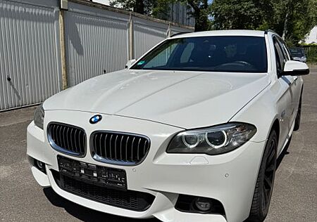 BMW 530d xDrive Touring A -M-Paket.