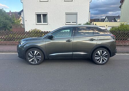 Peugeot 3008 GT 2.0d 177PS,Aut,Navi.Kamera,Panorama,Memo