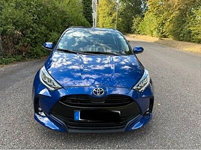 Toyota Yaris 1.5-l-VVT-i CVT Team Deutschland 13000 km