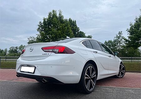 Opel Insignia 2.0 Bi-Turbo 4x4*ACC*HUD*360Kam*Parkpil