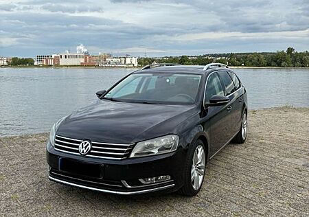 VW Passat Variant Volkswagen 2.0 TDI DSG 125kW Highline BM...