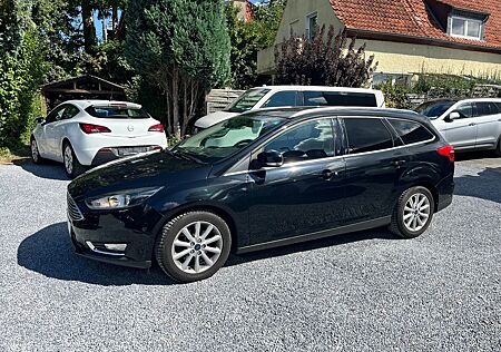 Ford Focus Turnier Titanium*Navi*