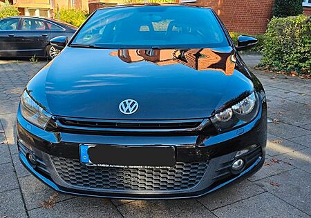 VW Scirocco Volkswagen 2.0 TSI DSG Standard