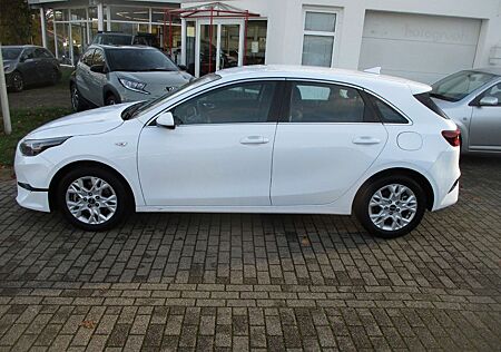 Kia Cee'd / Ceed 1.5 T-GDI DCT Vision, Komfort-Paket