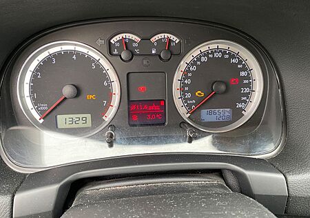 VW Bora Volkswagen 1.6 Special Variant Special