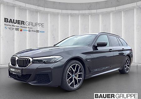 BMW 530 e xDrive M Sport Touring EU6d Park-Assistent
