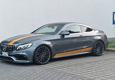 Mercedes-Benz C 63 AMG Coupe Deutsch/Unfallfrei/Nahezu Voll