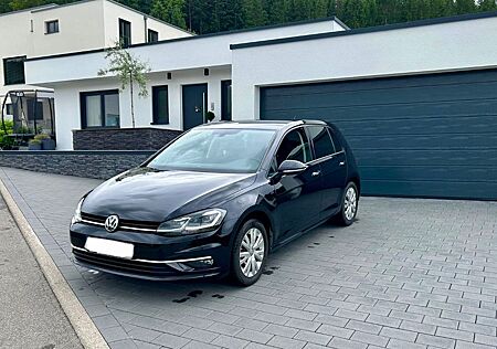 VW Golf Volkswagen VII JOIN*LED*Scheckheft*8Fach*sehr gepflegt